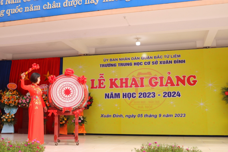 Hà Nội: Trường THCS Xuân Đỉnh hân hoan đón chào năm học mới  -0