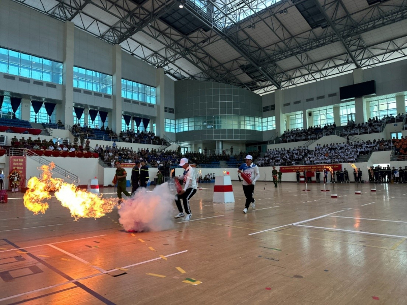 Đồng loạt thực tập phương án chữa cháy và cứu nạn cứu hộ tại các Tổ liên gia an toàn phòng cháy chữa cháy -0