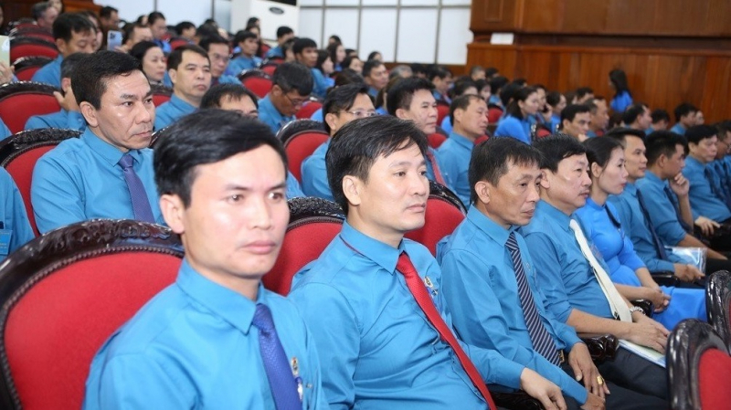 Ông Võ Mạnh Sơn tái đắc cử chức Chủ tịch LĐLĐ tỉnh Thanh Hoá khoá XX, nhiệm kỳ 2023 - 2028. -0