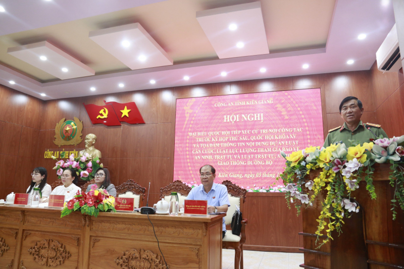 Đoàn ĐBQH tỉnh Kiên Giang tiếp xúc cử tri trước Kỳ họp thứ 6, Quốc hội Khóa XV