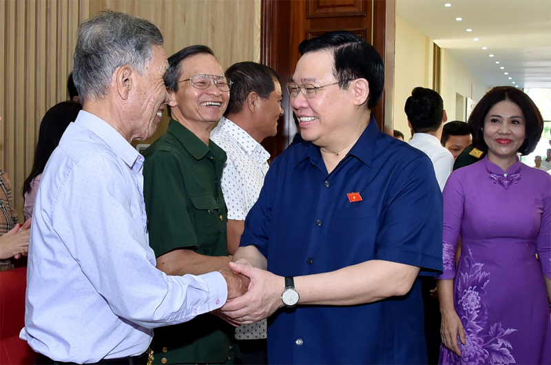 Chủ tịch Quốc hội Vương Đình Huệ tiếp xúc cử tri quận Đồ Sơn, thành phố Hải Phòng -0