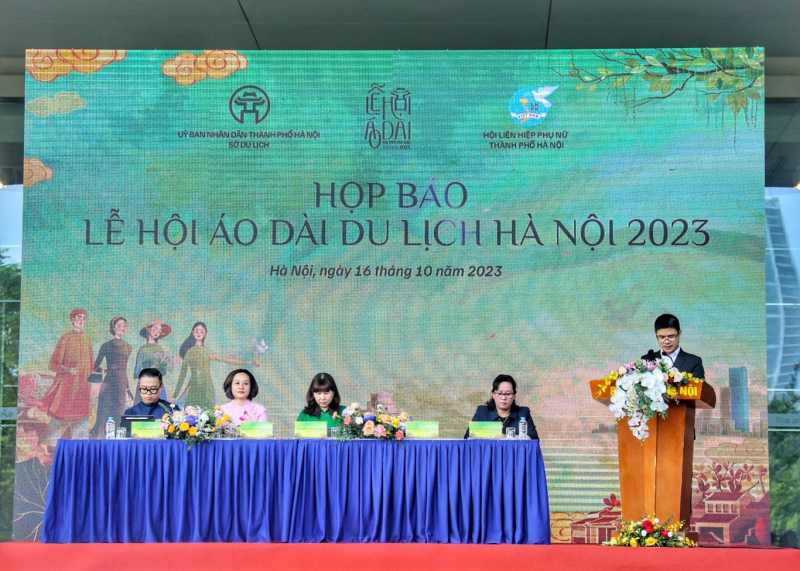 Những toạ độ chụp áo dài Tết siêu đẹp ở Hà Nội để có bộ ảnh rực rỡ đón mừng  năm mới đến