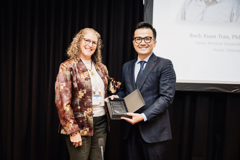 Nhà khoa học Việt Nam đầu tiên nhận Giải thưởng quốc tế Nghiên cứu xuất sắc ISPOR -0