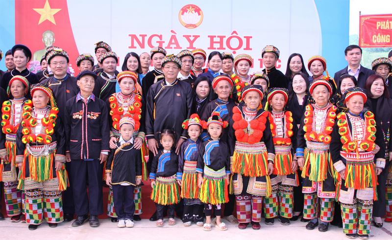 Phó Chủ tịch Quốc hội, Thượng tướng Trần Quang Phương dự Ngày hội Đại đoàn kết toàn dân tộc tại Bắc Kạn -3