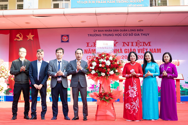 Trường THCS Gia Thuỵ đón nhận Bằng khen của Thủ tướng Chính phủ và Bộ GD-ĐT -0
