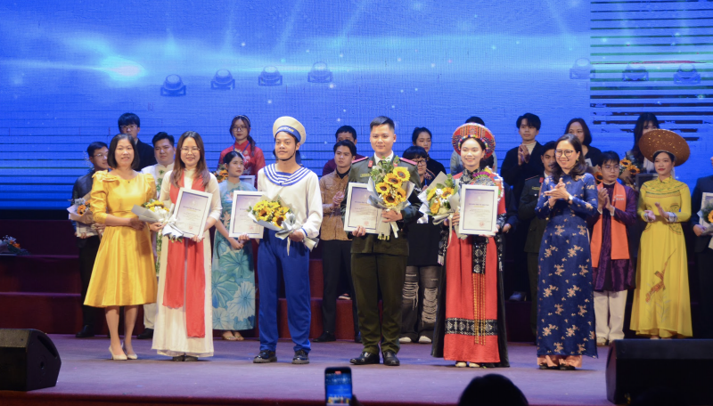 Trường Đại học Sư phạm - Đại học Thái Nguyên đoạt giải Nhất Cuộc thi “Tiếng hát sinh viên” năm 2023 khu vực phía Bắc -0