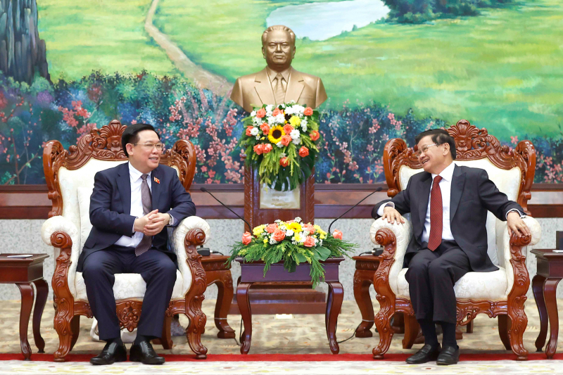 Chủ tịch Quốc hội Vương Đình Huệ hội kiến Tổng Bí thư, Chủ tịch nước Lào Thongloun Sisoulith -0