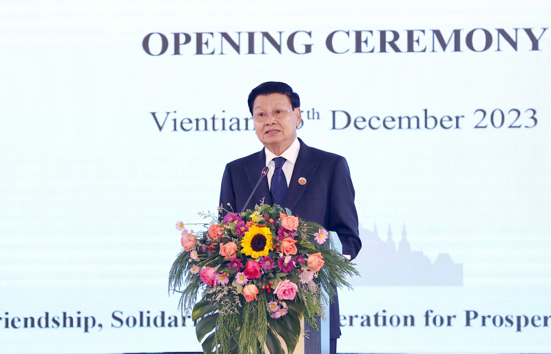 Một số hình ảnh Chủ tịch Quốc hội Vương Đình Huệ dự khai mạc Hội nghị cấp cao Quốc hội 3 nước Campuchia - Lào - Việt Nam lần thứ nhất -2
