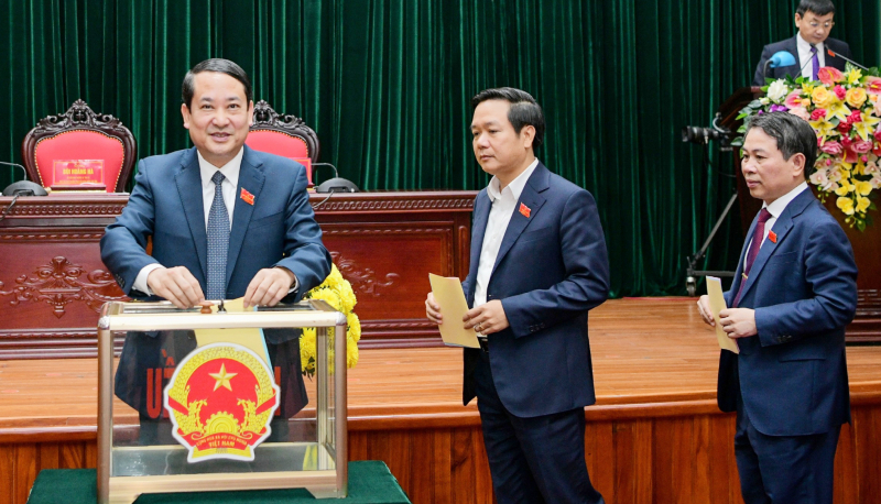 Ninh Bình: Xác nhận kết quả lấy phiếu tín nhiệm đối với người giữ chức vụ do HĐND tỉnh bầu -0