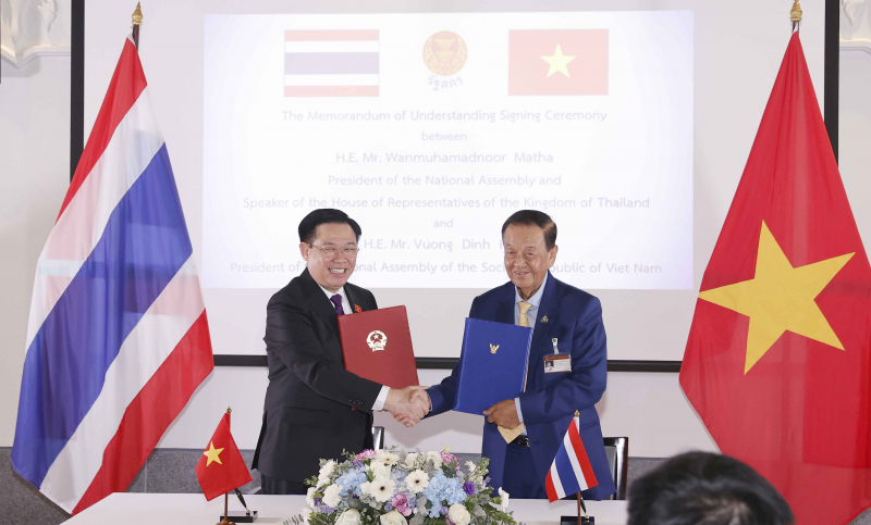 Quốc hội Việt Nam và Hạ viện Thái Lan ký Bản ghi nhớ hợp tác -1