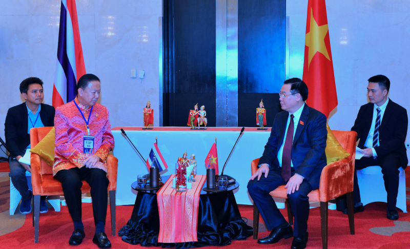 Chủ tịch Quốc hội Vương Đình Huệ: Phấn đấu đạt kim ngạch thương mại hai chiều cao hơn nữa, tương xứng với quan hệ tốt đẹp Việt Nam - Thái Lan