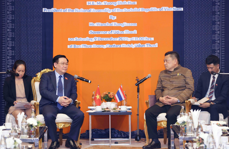 Chủ tịch Quốc hội Vương Đình Huệ tiếp Tỉnh trưởng tỉnh Udon Thani, Thái Lan