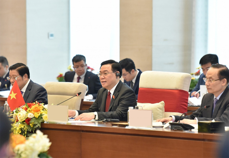 Chủ tịch Quốc hội Vương Đình Huệ hội kiến Tổng Bí thư, Chủ tịch nước Trung Quốc Tập Cận Bình -0