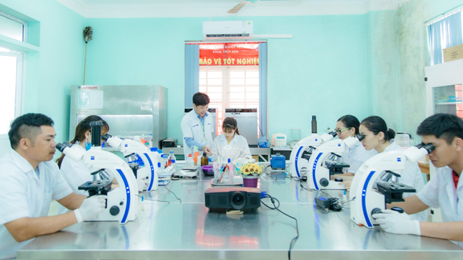 Phòng thực hành thực tập với thiết bị hiện đại được đầu tư từ Dự án SAHEP góp phần nâng cao chất lượng đào tạo tại Học viện Nông nghiệp Việt Nam. Ảnh: HVNN
