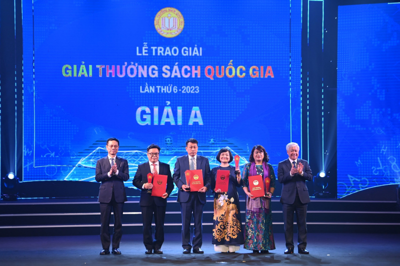 Bộ sách “Chào tiếng Việt” của Nhà Xuất bản Giáo dục Việt Nam đoạt giải A Giải thưởng sách Quốc gia  -0