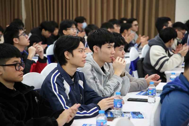 Trường Đại học Công nghệ hợp tác với Samsung đào tạo lĩnh vực bán dẫn và vi mạch -0