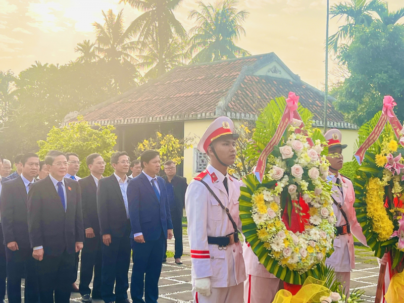 Phó Chủ tịch Quốc hội Nguyễn Đức Hải dâng hương, thăm, chúc Tết tại tỉnh Quảng Nam và TP Đà Nẵng. -0