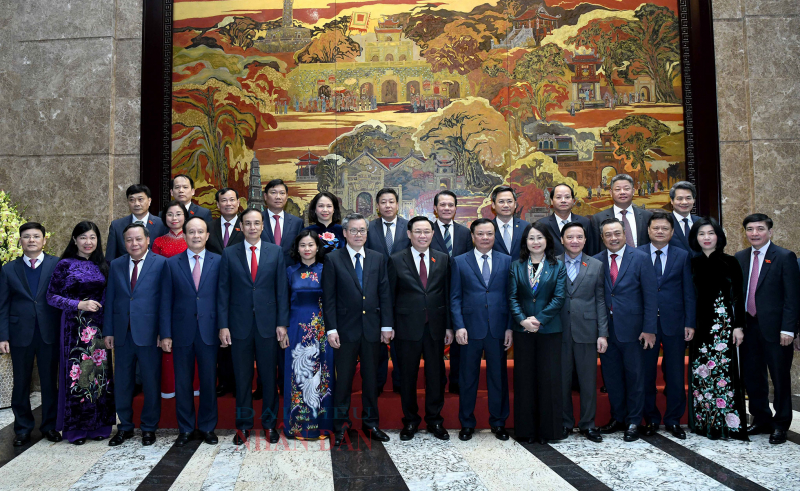 Chủ tịch Quốc hội Vương Đình Huệ thăm, chúc Tết Đảng bộ, chính quyền và Nhân dân Thủ đô Hà Nội -5