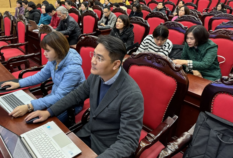 Hà Nội: Tiếp tục đẩy mạnh tập huấn CNTT cho giáo viên phục vụ công tác chuyển đổi số -0