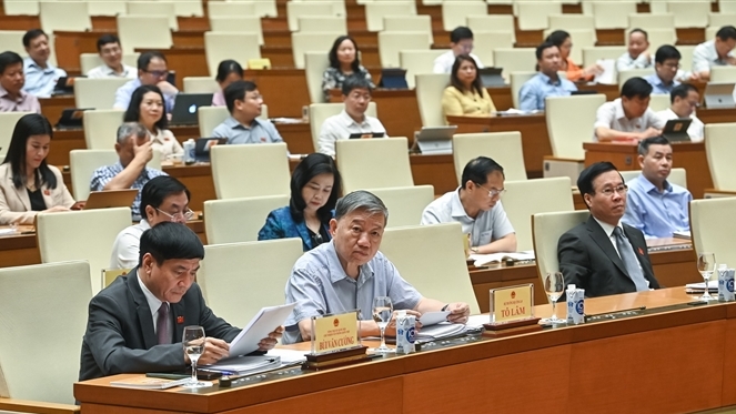 Lãnh đạo Đảng, Nhà nước và các đại biểu Quốc hội tham dự phiên chất vấn tại Phiên họp thứ 25 của UBTVQH ngày 15.8.2023