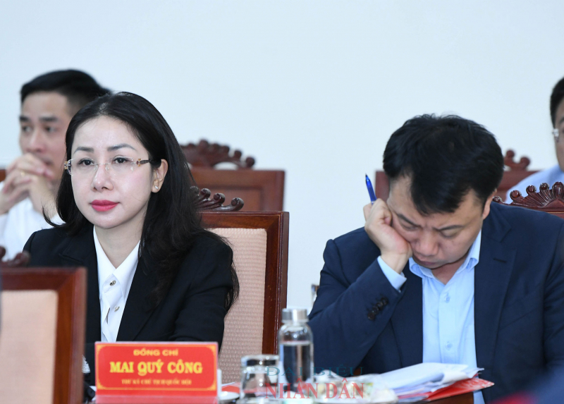 Chủ tịch Quốc hội Vương Đình Huệ: Tập trung cao độ phát triển Khánh Hòa thành thành phố trực thuộc Trung ương vào năm 2030