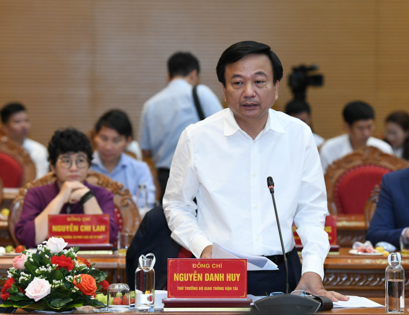 Chủ tịch Quốc hội Vương Đình Huệ làm việc với Ban Thường vụ Tỉnh ủy Bình Định -0