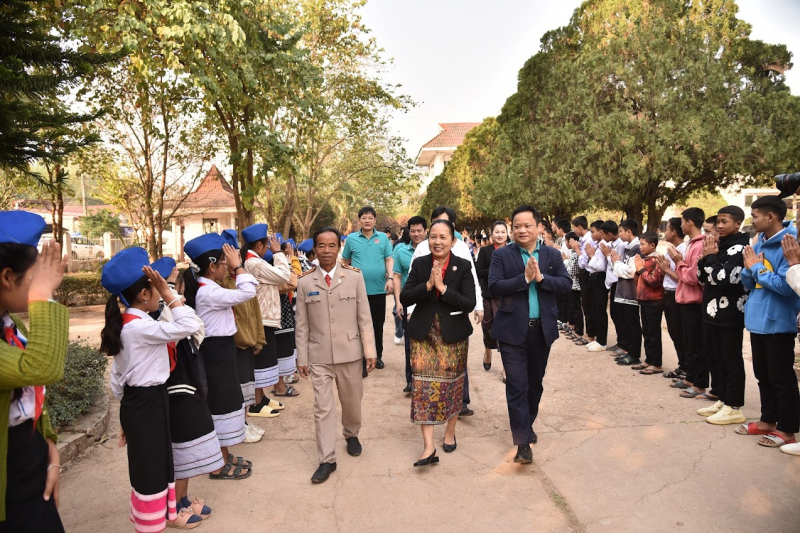 Đoàn Ban Thư ký Quốc hội Lào và Văn phòng Quốc hội Việt Nam thăm Trường dân tộc nội trú tỉnh Oudomxay, Lào -0