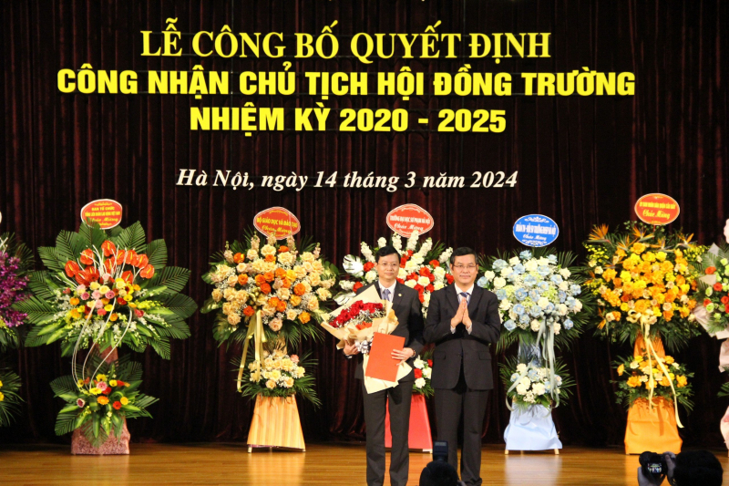 Trường Đại học Sư phạm Hà Nội: Công bố quyết định bổ nhiệm PGS.TS Nguyễn Văn Hiền làm Chủ tịch Hội đồng trường -0