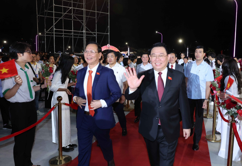 Chủ tịch Quốc hội Vương Đình Huệ dự Lễ kỷ niệm 20 năm tái lập tỉnh Đắk Nông -0