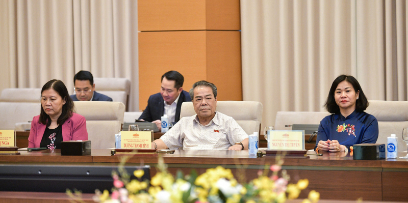 Phó Chủ tịch Thường trực Quốc hội Trần Thanh Mẫn chủ trì Lễ công bố và trao Nghị quyết của Ủy ban Thường vụ Quốc hội về công tác cán bộ -0