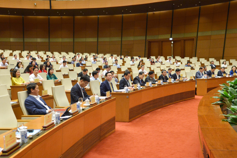Chủ tịch Quốc hội Vương Đình Huệ tham dự Lễ phát động thi đua hướng tới kỷ niệm 80 năm Ngày Tổng tuyển cử đầu tiên bầu Quốc hội Việt Nam -0