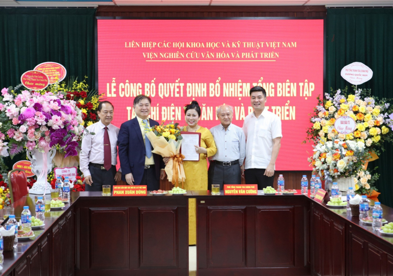 Bà Nguyễn Thị Hoa được bổ nhiệm làm Tổng Biên tập Tạp chí Văn hóa và Phát triển -0