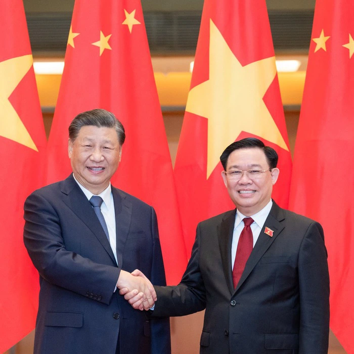 Chủ tịch Quốc hội Vương Đình Huệ hội kiến Tổng Bí thư, Chủ tịch nước Trung Quốc Tập Cận Bình trong chuyến thăm cấp Nhà nước tới Việt Nam tháng 12.2023