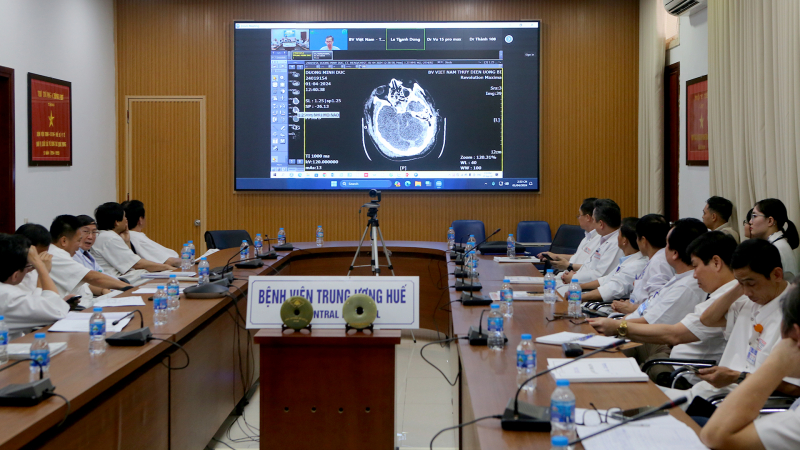 Bệnh viện Trung ương Huế xác lập kỷ lục ghép tạng xuyên Việt trong 48 giờ -0