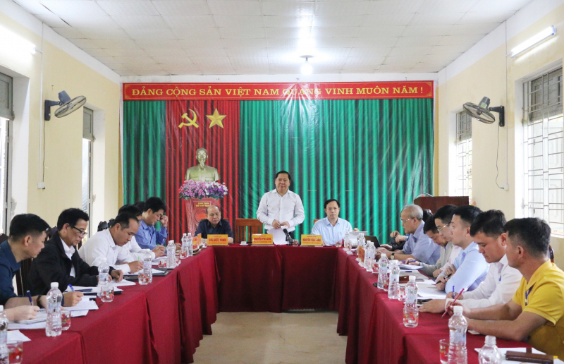 Hoà Bình: Bí thư Tỉnh uỷ thăm và làm việc tại xã Đồng Ruộng, huyện Đà Bắc -0