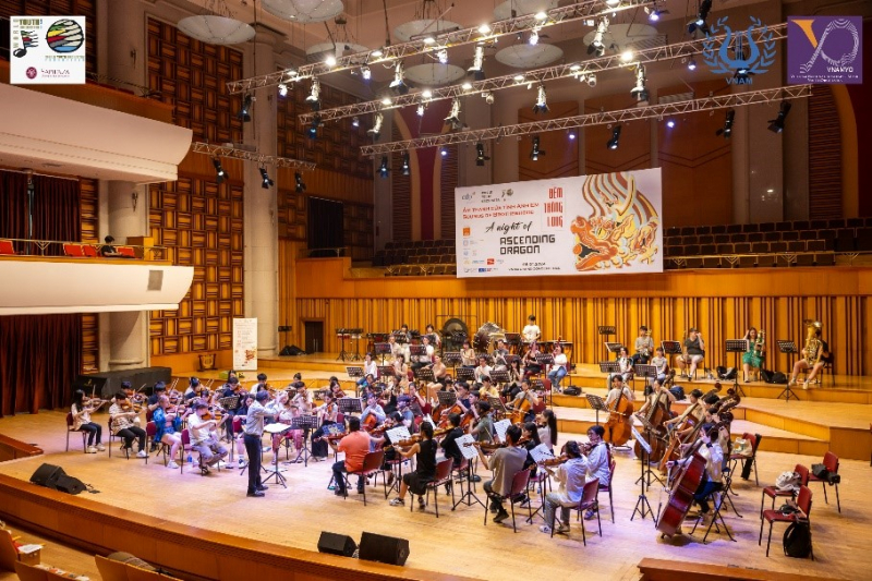 ABBANK đồng hành cùng dàn nhạc giao hưởng trẻ thế giới lưu diễn tại iệt nam 
 -1
