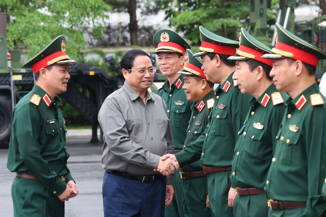 Thủ tướng Phạm Minh Chính thăm, làm việc với Tập đoàn Công nghiệp - Viễn thông Quân đội -0