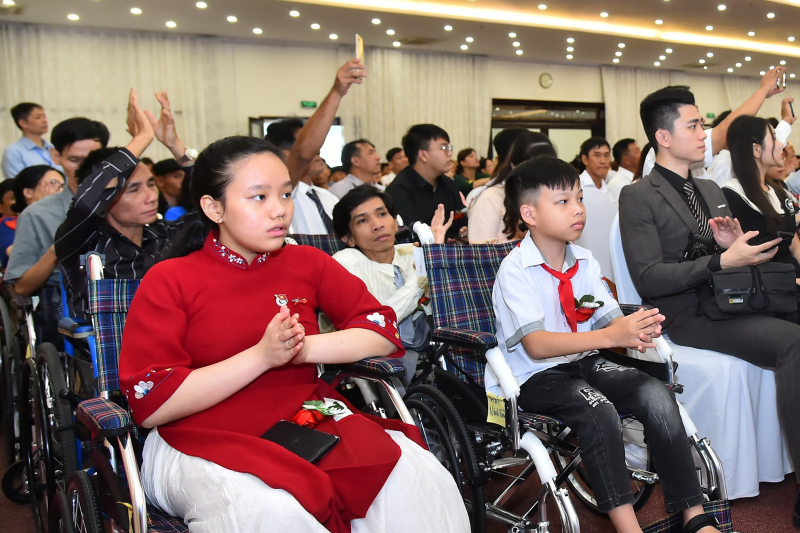 Phó Chủ tịch Thường trực Quốc hội Trần Thanh Mẫn dự Hội nghị biểu dương người khuyết tật, trẻ mồ côi và người bảo trợ tiêu biểu toàn quốc năm 2024 -0