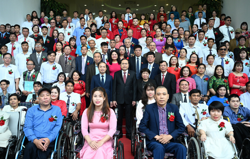 Phó Chủ tịch Thường trực Quốc hội Trần Thanh Mẫn dự Hội nghị biểu dương người khuyết tật, trẻ mồ côi và người bảo trợ tiêu biểu toàn quốc năm 2024