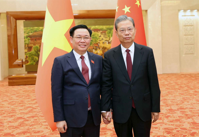Chủ tịch Quốc hội Vương Đình Huệ thăm chính thức nước Cộng hòa Nhân dân Trung Hoa -1
