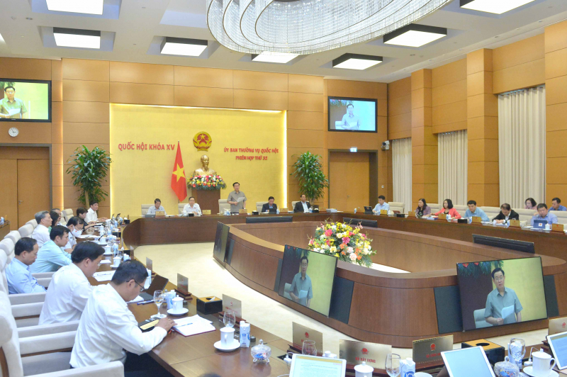 Khai mạc Phiên họp thứ 32 của Ủy ban Thường vụ Quốc hội
