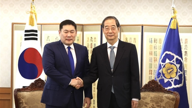 Thủ tướng Mông Cổ Oyun-Erdene Luvsannamsrai và người đồng cấp Hàn Quốc Han Duck Soo, ngày 17.01.2024. Ảnh: mfa.gov.mn