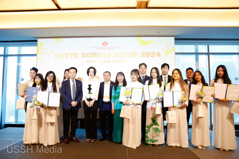 Học bổng Lotte: Nâng bước sinh viên Nhân văn vượt khó theo đuổi đam mê -0