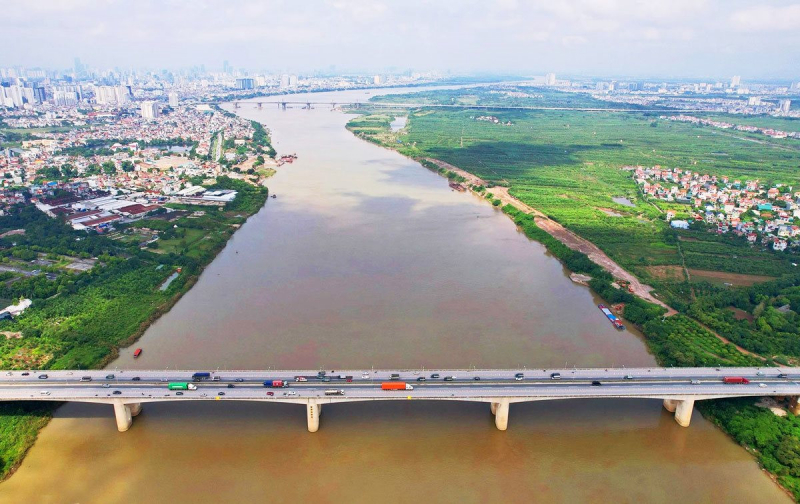 Thành phố Hà Nội sẽ phát triển trục sông Hồng trở thành không gian kiến trúc cảnh quan sinh thái trung tâm của Vùng đô thị Hà Nội. Ảnh: ITN