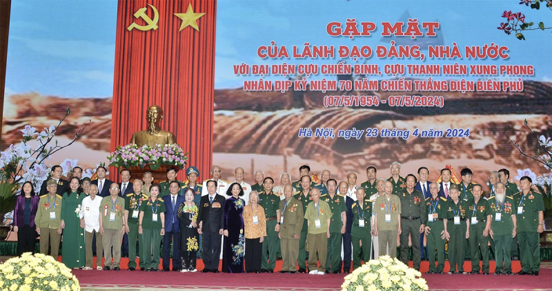 Lãnh đạo Đảng, Nhà nước gặp mặt cựu chiến binh, cựu thanh niên xung phong tham gia Chiến dịch Điện Biên Phủ -2