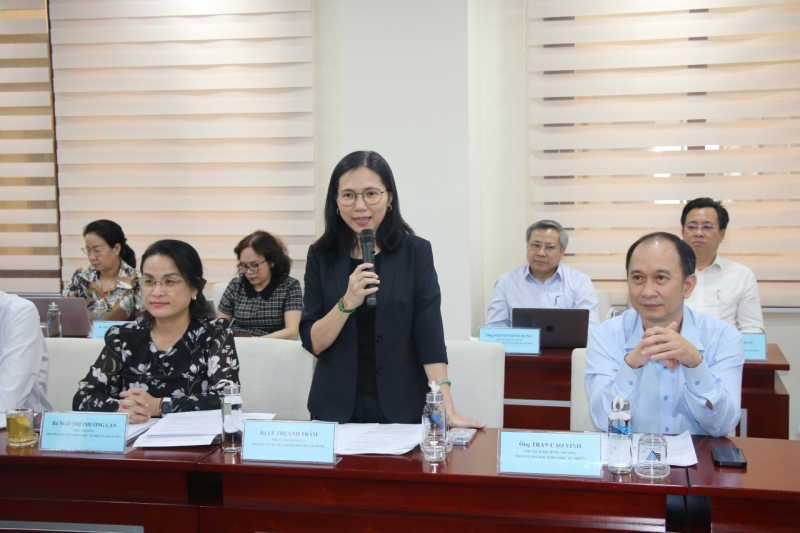 Đoàn giám sát của Ủy ban Thường vụ Quốc hội làm việc với Đại học Quốc gia TP. Hồ Chí Minh