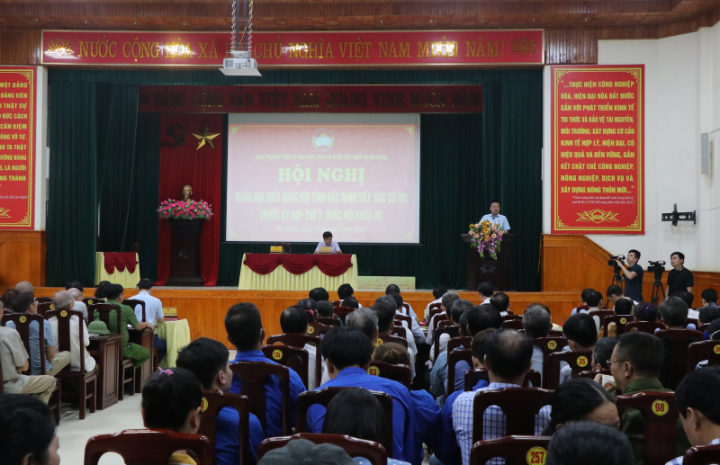 Đoàn đại biểu Quốc hội tỉnh Bắc Ninh tiếp xúc cử tri tại huyện Tiên Du và huyện Yên Phong  -0