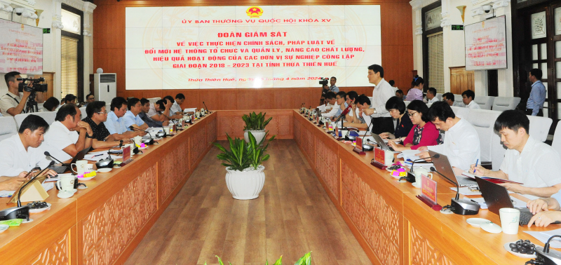 Đoàn giám sát của Ủy ban Thường vụ Quốc hội làm việc với UBND tỉnh Thừa Thiên Huế -0