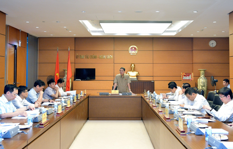 Phó Chủ tịch Quốc hội Nguyễn Đức Hải chủ trì làm việc giữa Đoàn giám sát với các bộ, ngành -4
