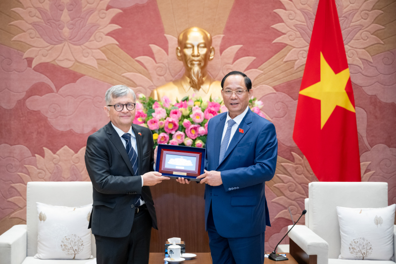 Phó Chủ tịch Quốc hội, Thượng tướng Trần Quang Phương tiếp Đại sứ Ba Lan tại Việt Nam -0